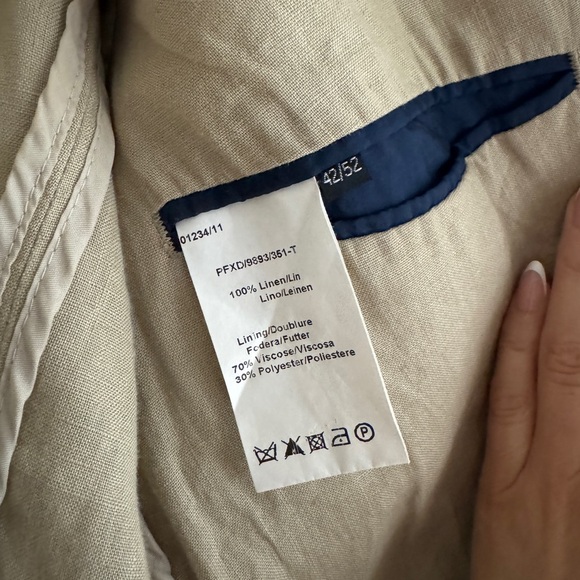 Oversize Linen Blazer - Picture 2 of 4